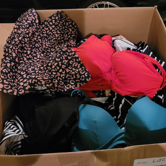 Lot of swimsuit 15 Pieces Random Mix Wholesale - Picture 6 of 7